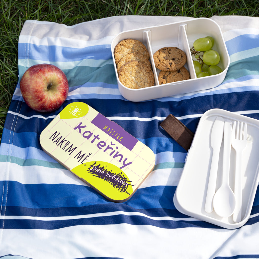 Personalized Bento Lunch Box — "Majetek [Name]" Wooden Design (Czech)