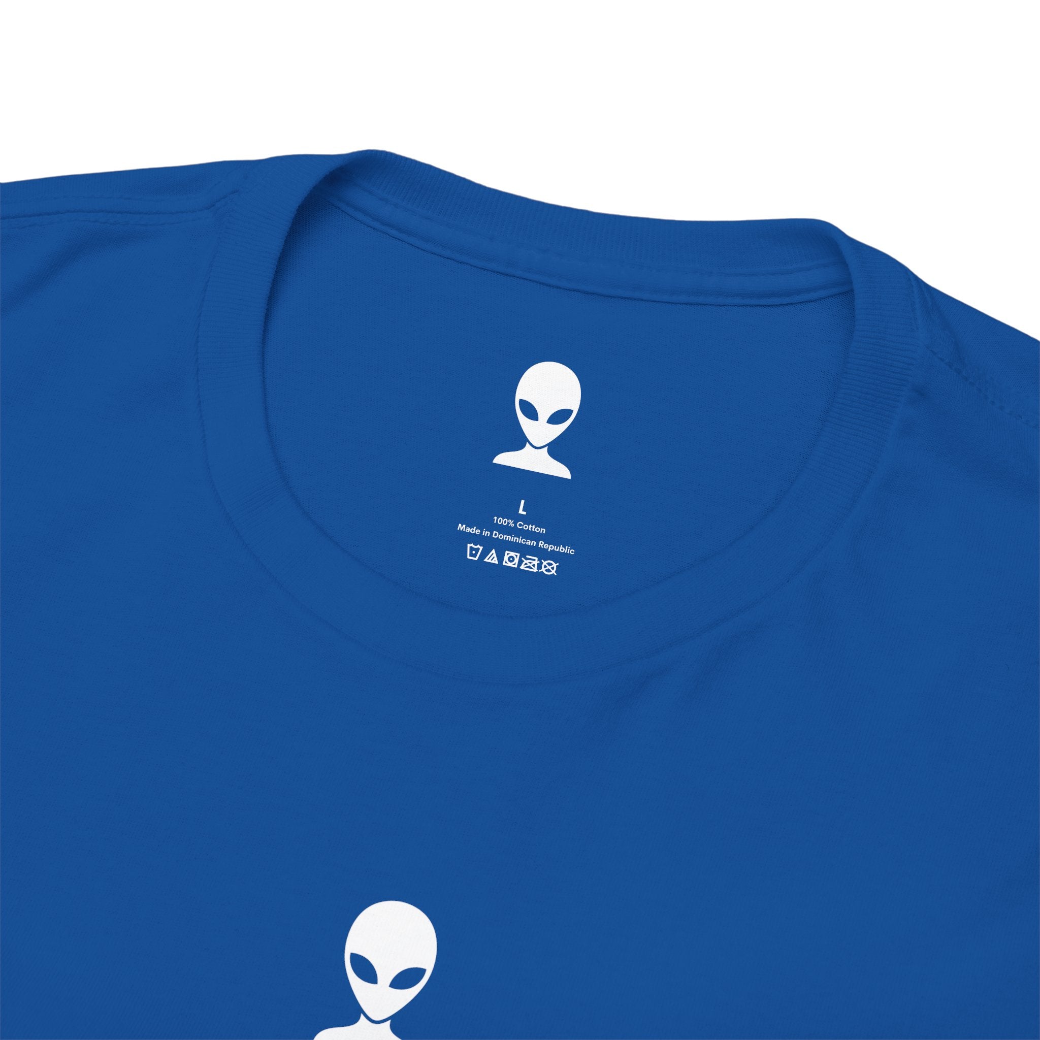 Alien Tee — Minimal "They Are Here" Vertical Graphic T-Shirt dark