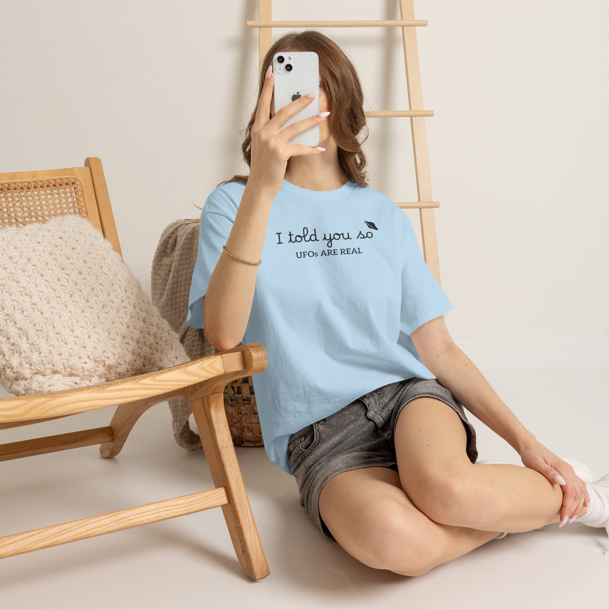 Alien Tee — Minimal "I told you so" Graphic T-Shirt