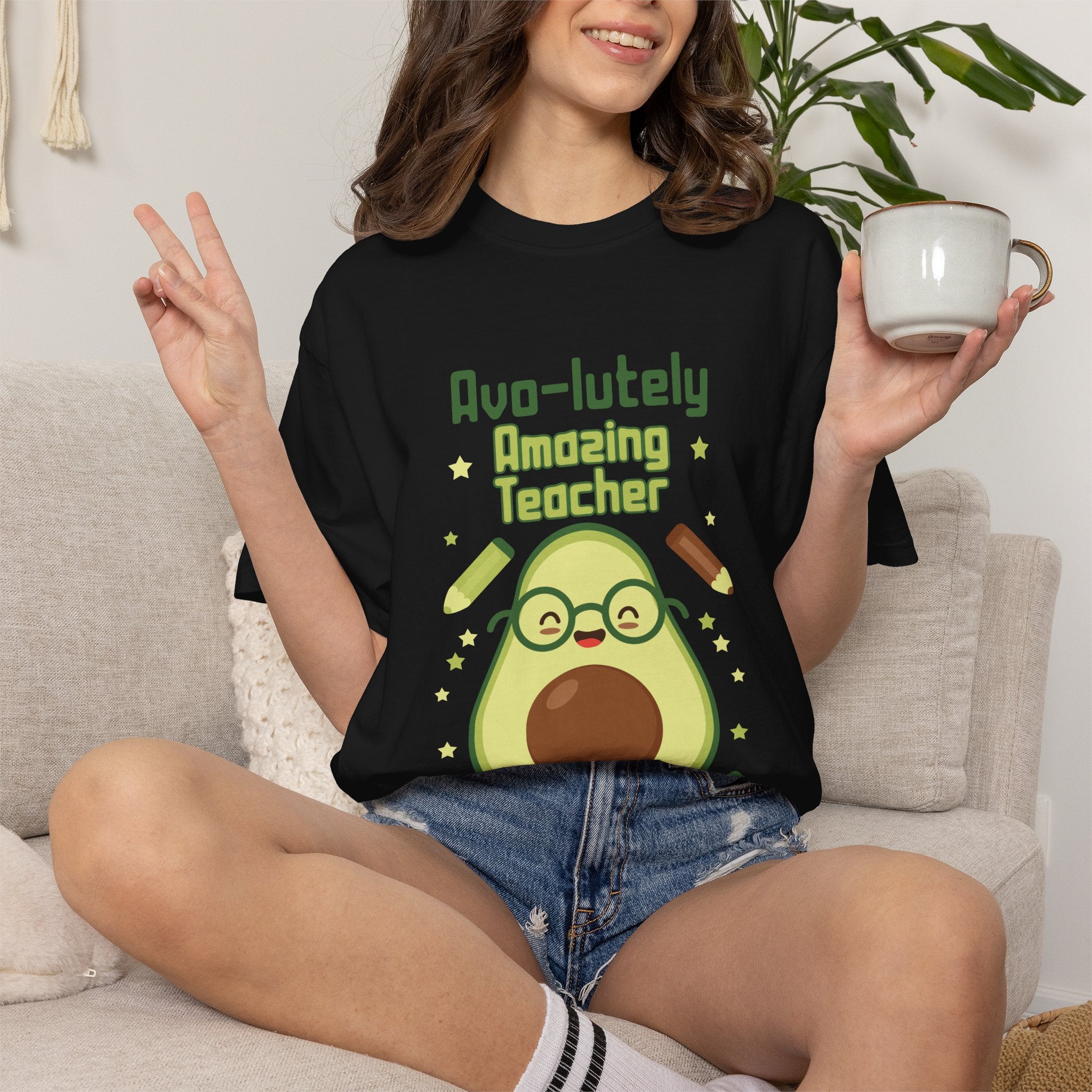 Personalizable "Avo-lutely Amazing Teacher" T-Shirt — Cute Avocado [XX] Grade Teacher Tee