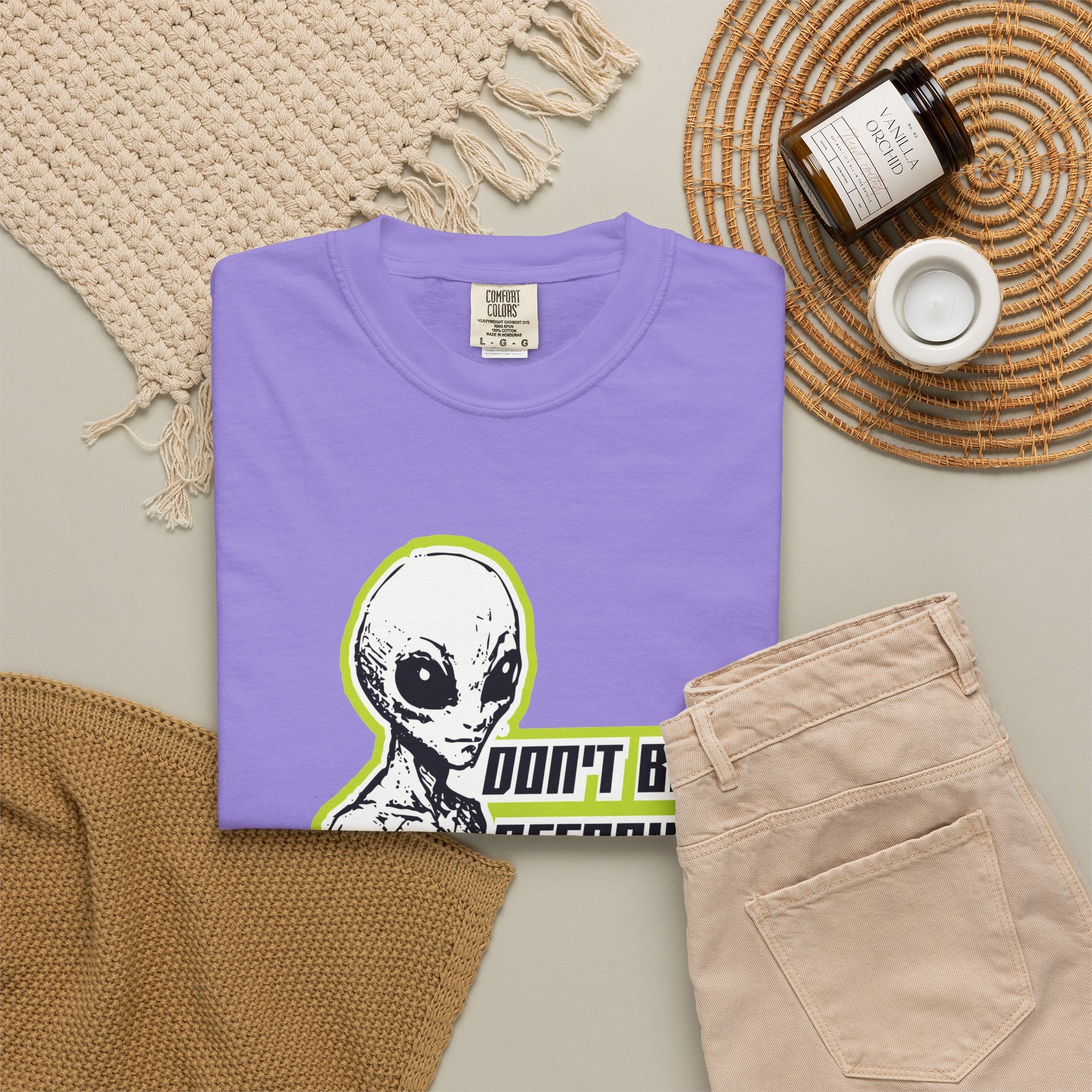 Alien Graphic T-Shirt — "Don't Be Affraid of What You Don't Understand"