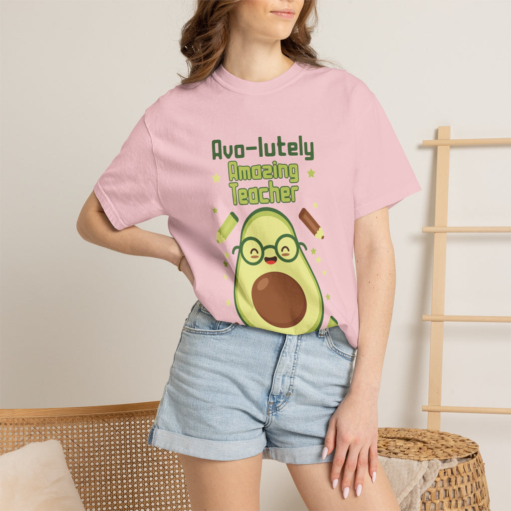 Personalizable "Avo-lutely Amazing Teacher" T-Shirt — Cute Avocado [XX] Grade Teacher Tee