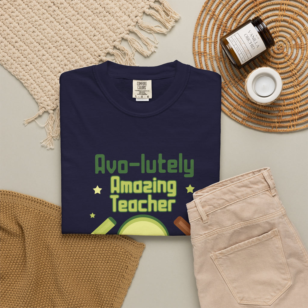 Personalizable "Avo-lutely Amazing Teacher" T-Shirt — Cute Avocado [XX] Grade Teacher Tee