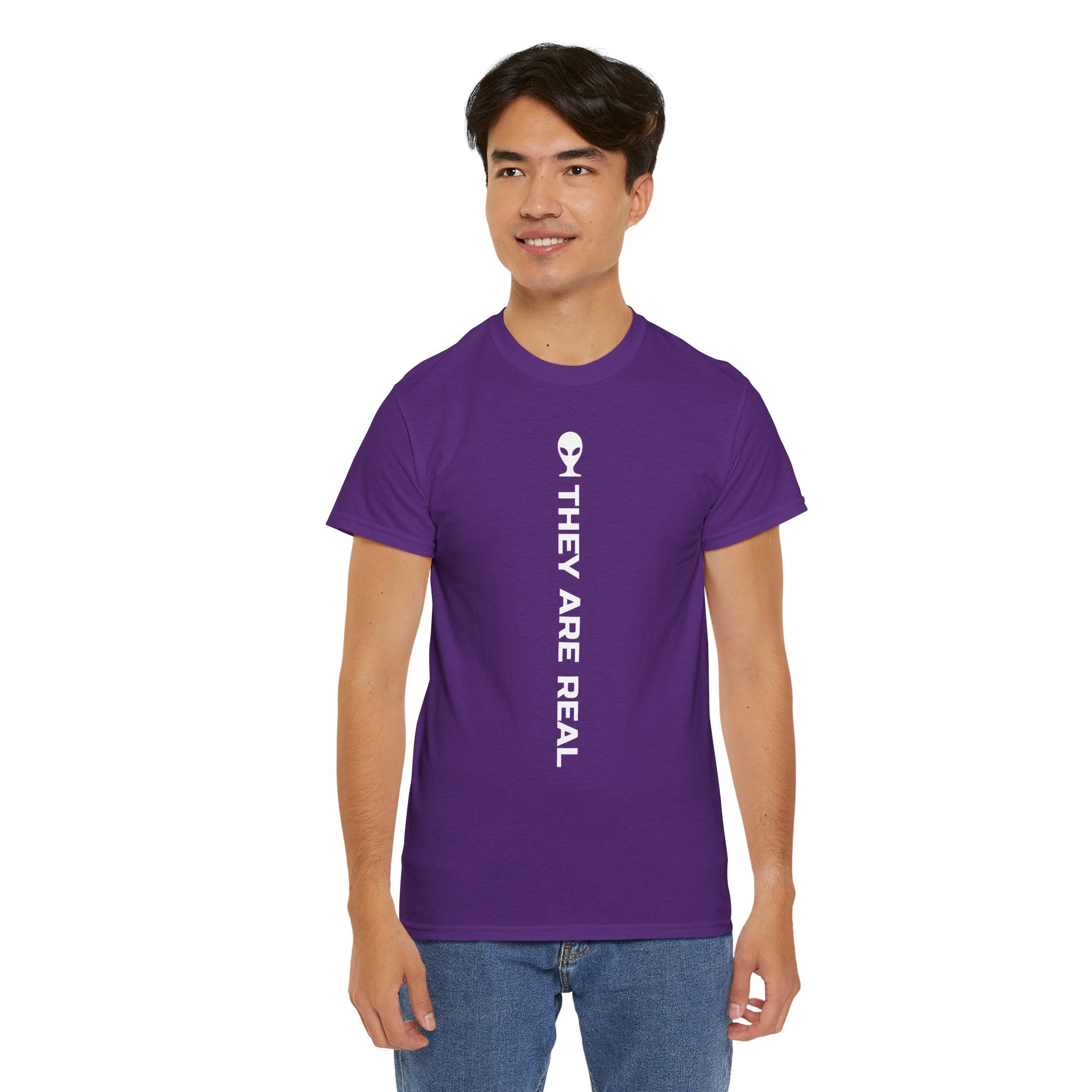 Alien Tee — Minimal "They Are Real" Vertical Graphic T-Shirt dark